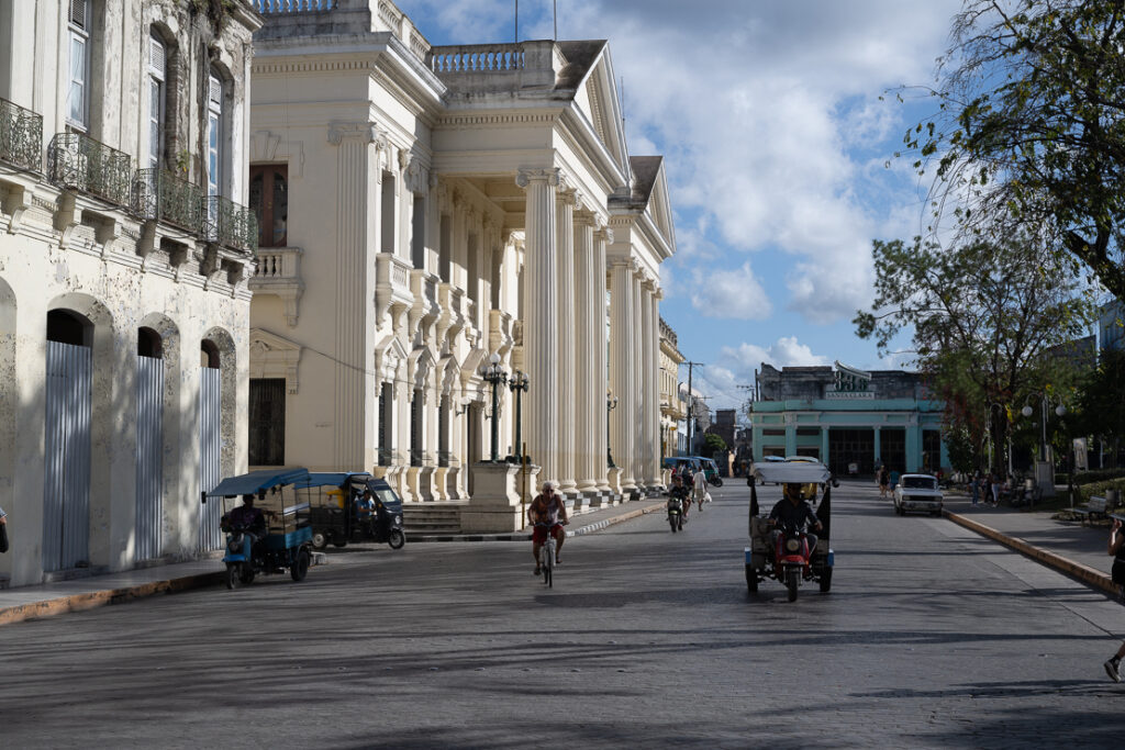 Santa Clara, a city steeped in history by Che Guevara