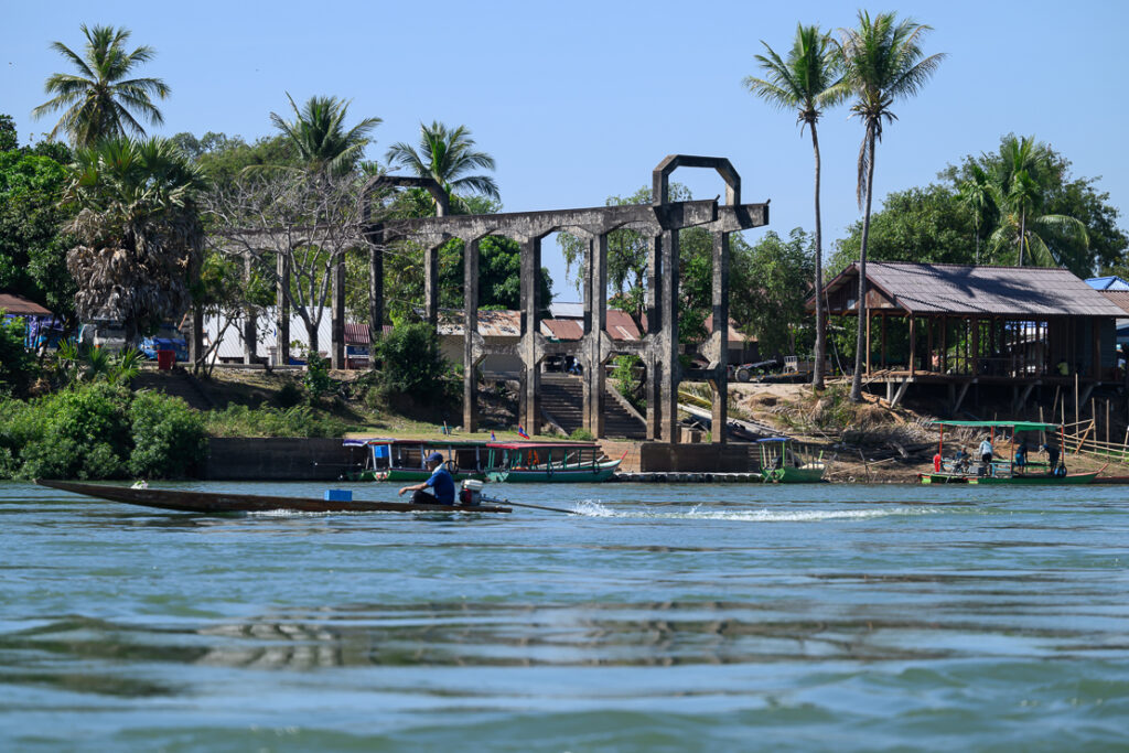 4000 Islands: Liphi and Khone Phapeng