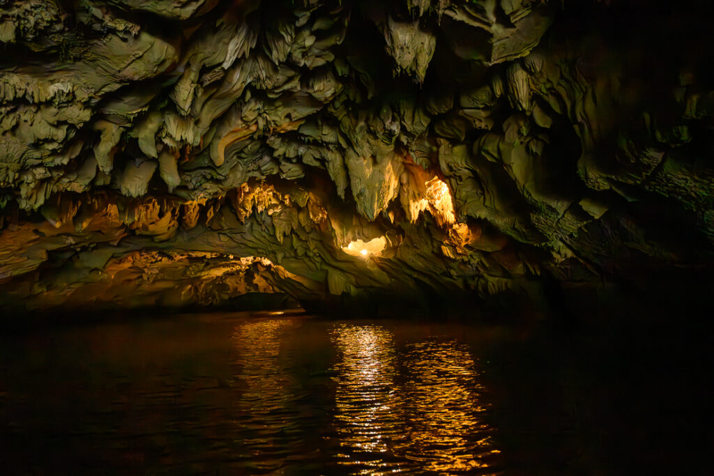 Ninh Binh: Boats, Temples, and Stunning Views