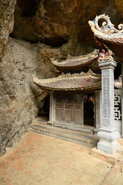 Ninh Binh: Boats, Temples, and Stunning Views