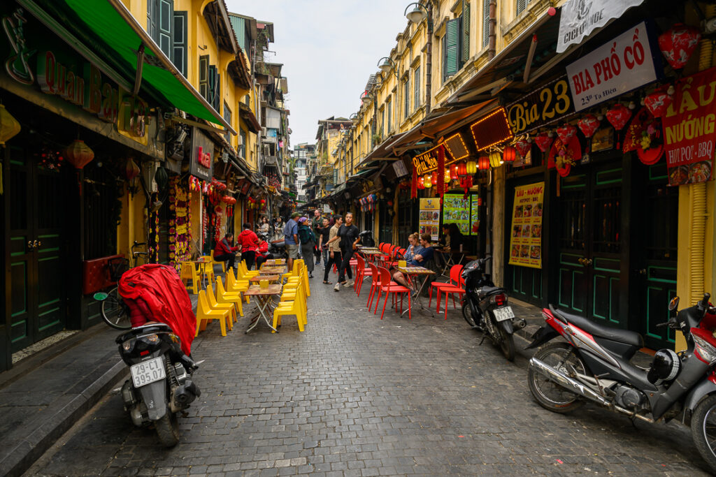 Hanoi: Old Quarter, Museum, Monuments, Markets