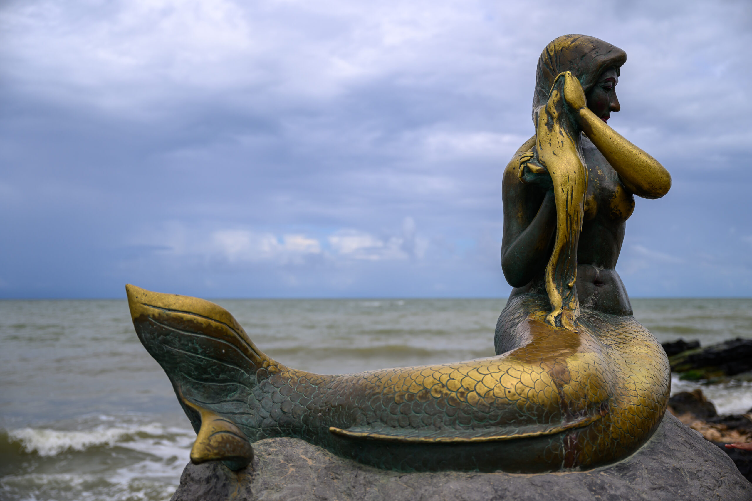 Golden Mermaid statue, Songkhla
