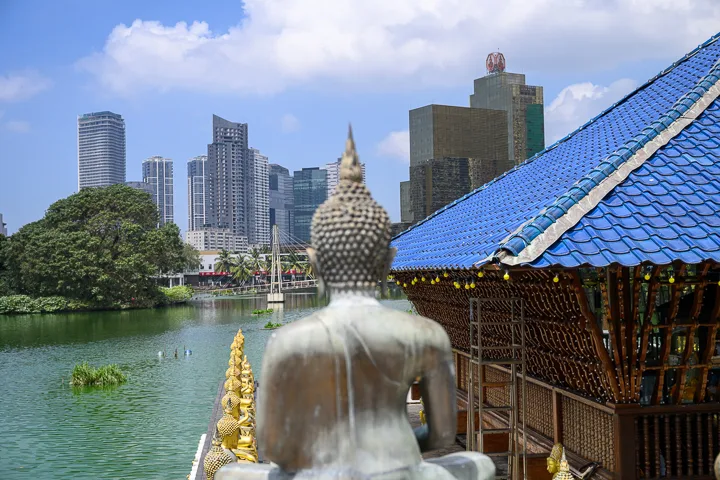 Sri Lanka: Tea Trails, History and Beaches