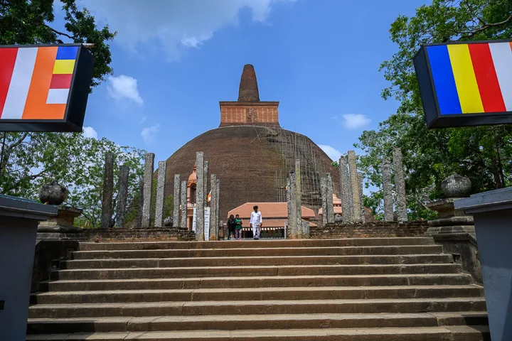 Sri Lanka’s tea trails, history and beaches
