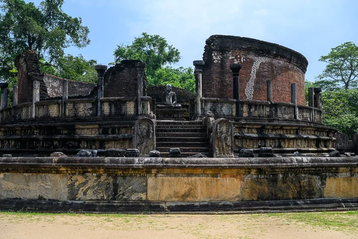 Sri Lanka’s tea trails, history and beaches